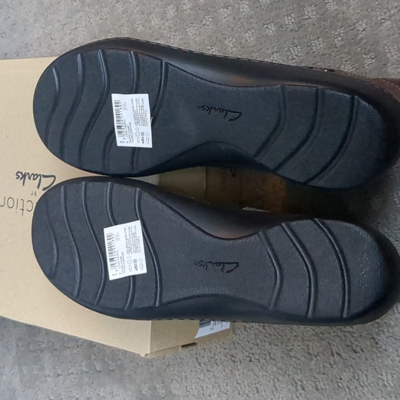 Clarks booties - Picture 6 of 6